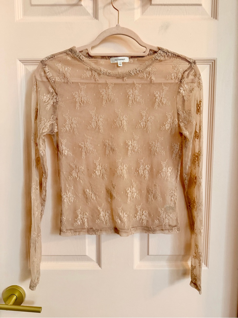Beige lace no comment top